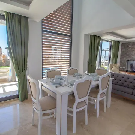 Onno Villa, Oezel Havuzlu, Willa *